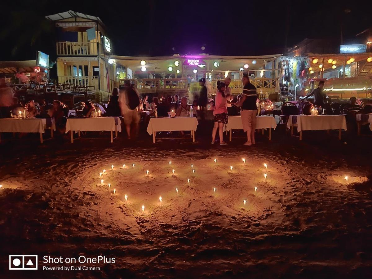 Rococo Pelton Beach Huts Palolem Beach Goa Exterior photo